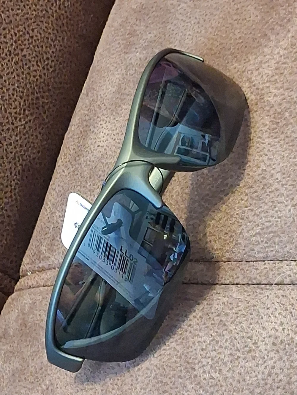 Foster Grant Sleek Gray Polarized Sport Sunglasses